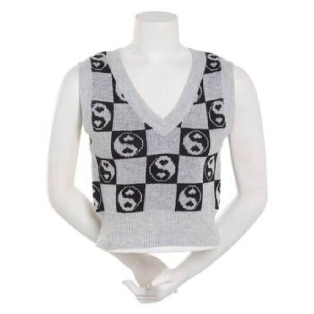 Ying yang shirt.